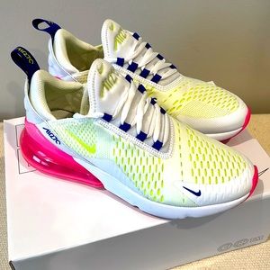 Women’s Nike Air Max 270 sz9 EUC!